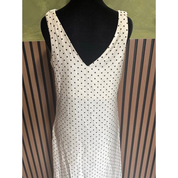 Sinsay Satin Polka Dot Maxi Dress Sleeveless V Neck Elegant Retro White Medium - Picture 10 of 15